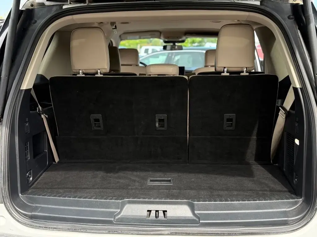 Ford Expedition 2023 4x4 XLT 4p SUV
