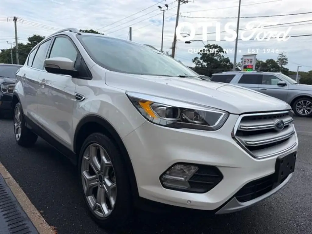 Ford Escape 2019 AWD Titanium SUV 4 puertas