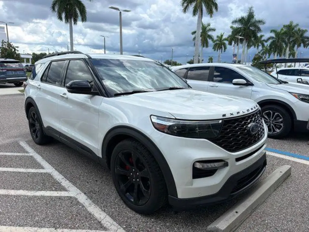 Ford Explorer 2021 AWD ST SUV de 4 puertas