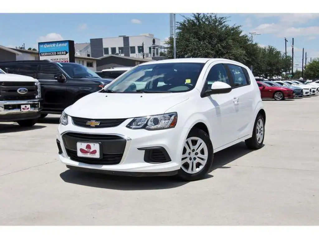 Chevrolet Sonic 2020 LT 4dr Hatchback w/1FL