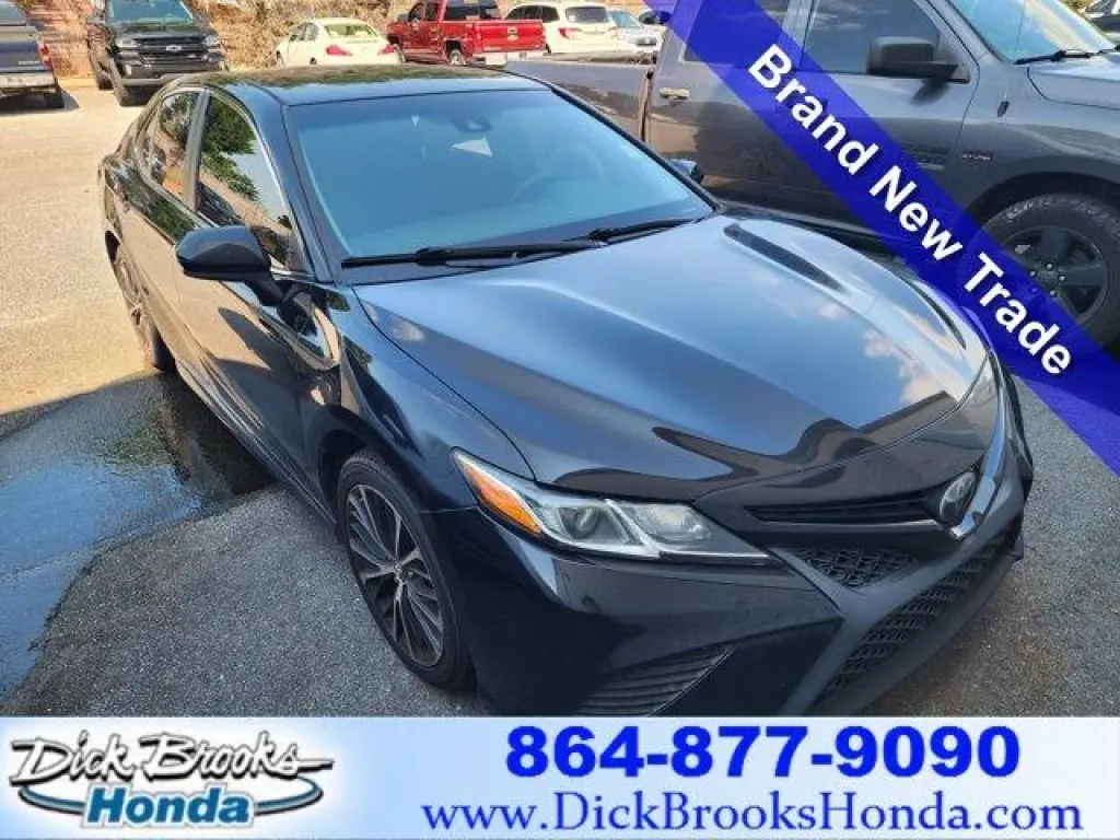 Toyota Camry 2018 SE 4dr Sedan