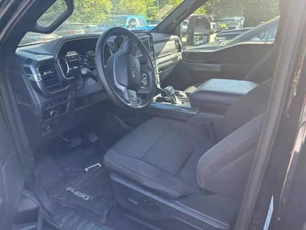 Ford F-150 2023 4x4 XLT 4p SuperCrew 5.5 ft. CB
