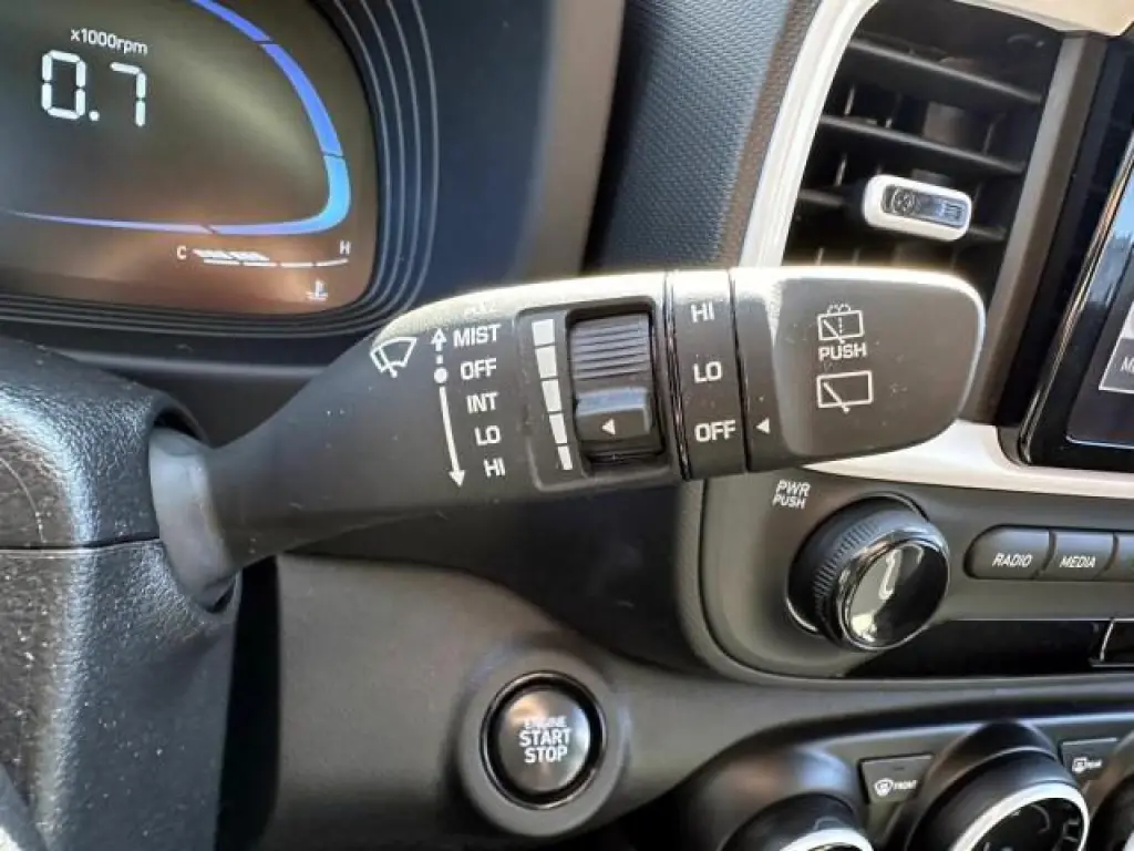 Hyundai VENUE 2023 Limited 4dr Crossover