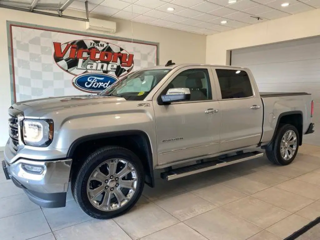 GMC Sierra 1500 2018 4x4 SLT 4dr Crew Cab 5.8 ft. SB