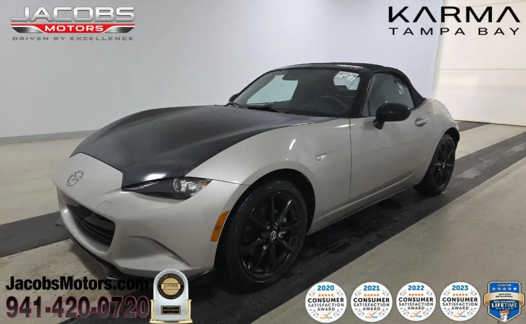 Mazda MX-5 Miata 2023 Club 2dr Convertible en gris máquina 2023 Mazda MX-5 Miata Club con 9,312 millas