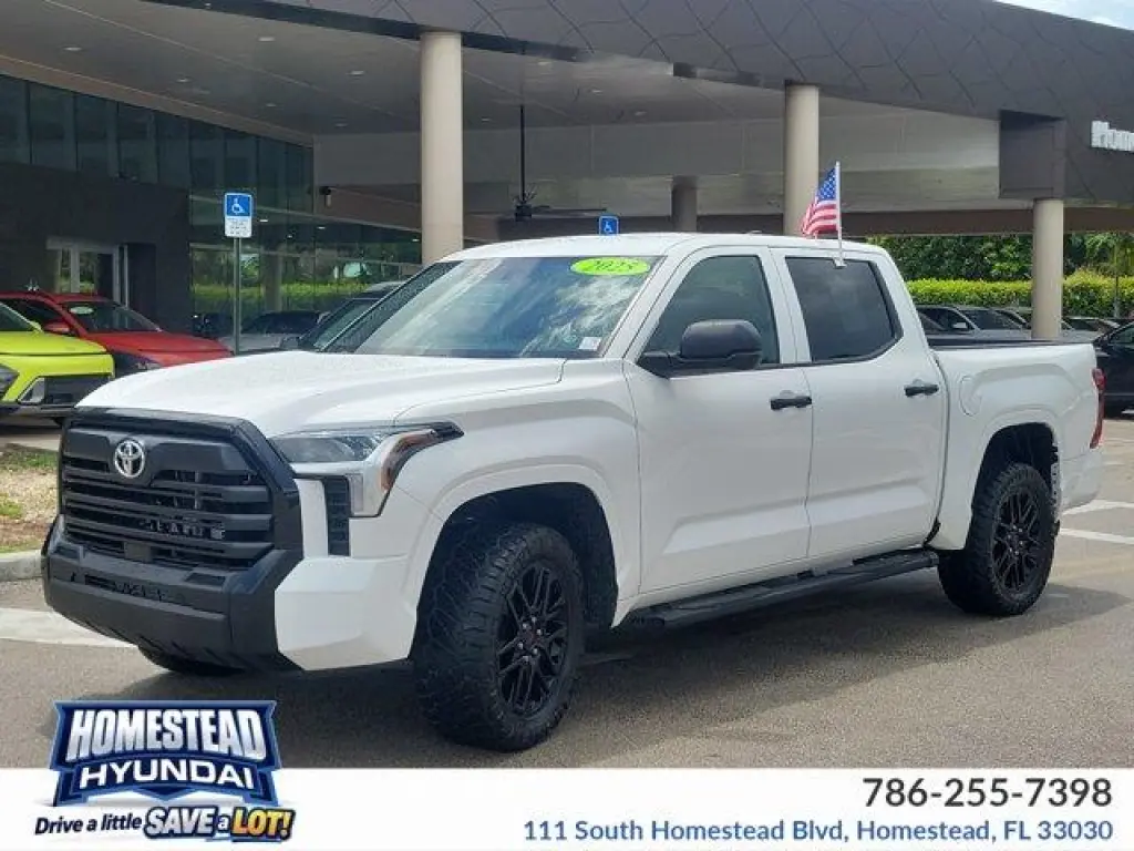 Toyota Tundra 2025 4x4 SR 4dr CrewMax Cab Pickup SB