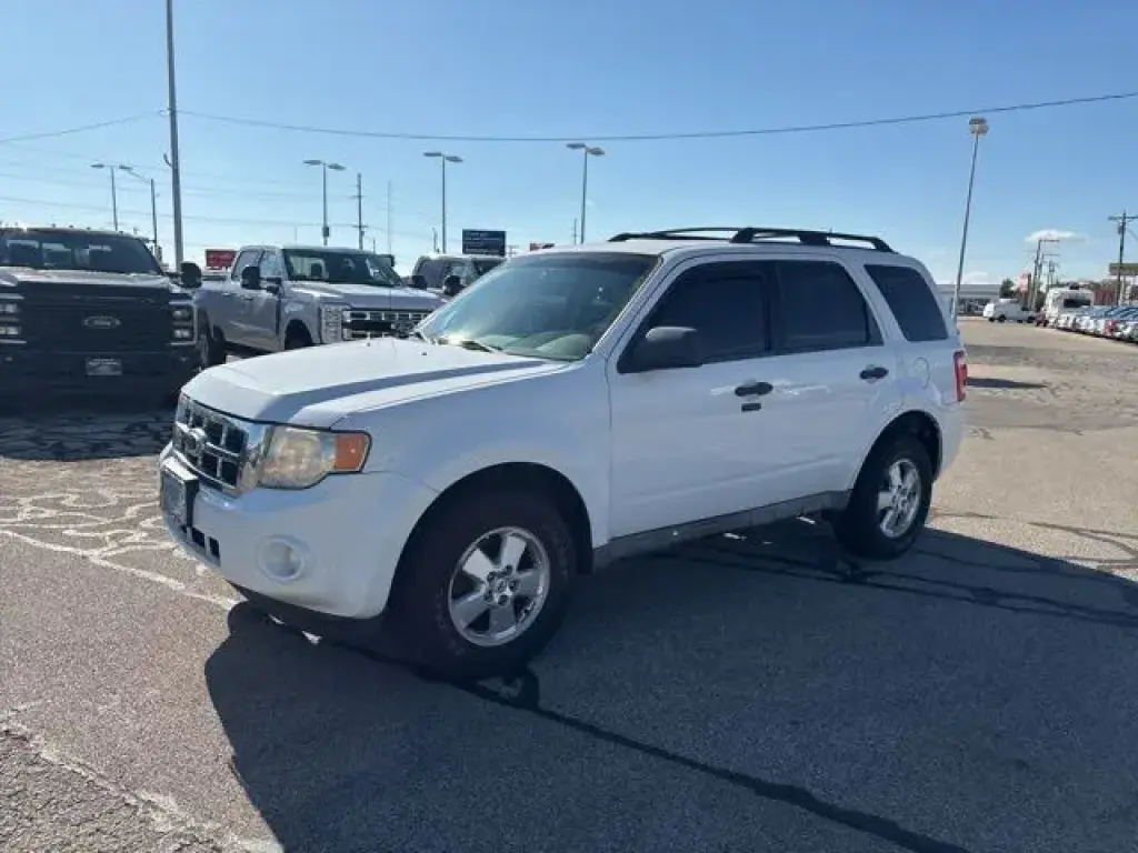 Ford Escape 2010 XLT 4dr SUV