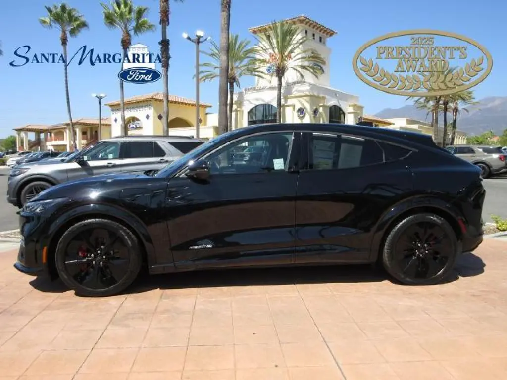 Ford Mustang Mach-E 2025 AWD GT 4dr SUV