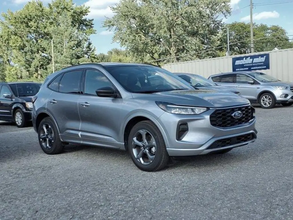 Ford Escape 2024 con transmisión automática AWD ST-Line 4dr SUV