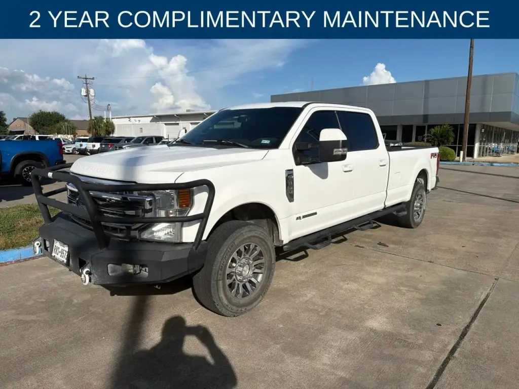 Ford F-350 Super Duty 2022 4x4 Lariat 4dr Crew Cab 6.8 ft. SB SRW Pickup