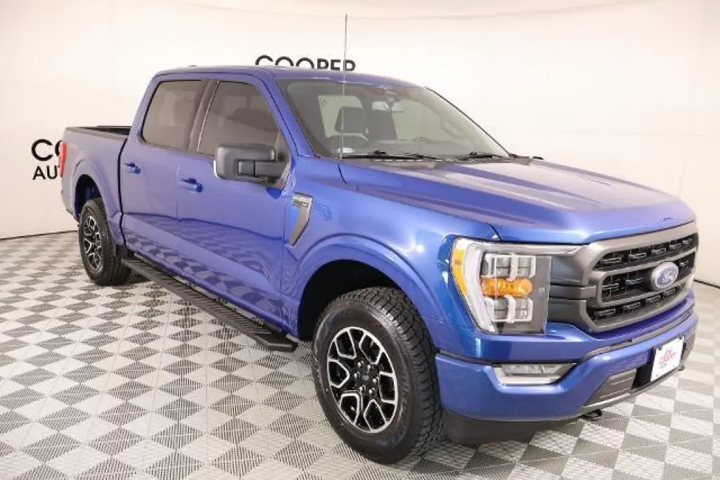 Ford F-150 2023 4x4 XL 4dr SuperCrew 5.5 ft. SB