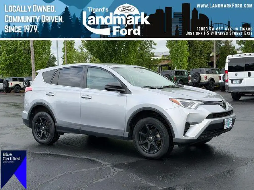 Toyota RAV4 2017 AWD LE 4dr SUV