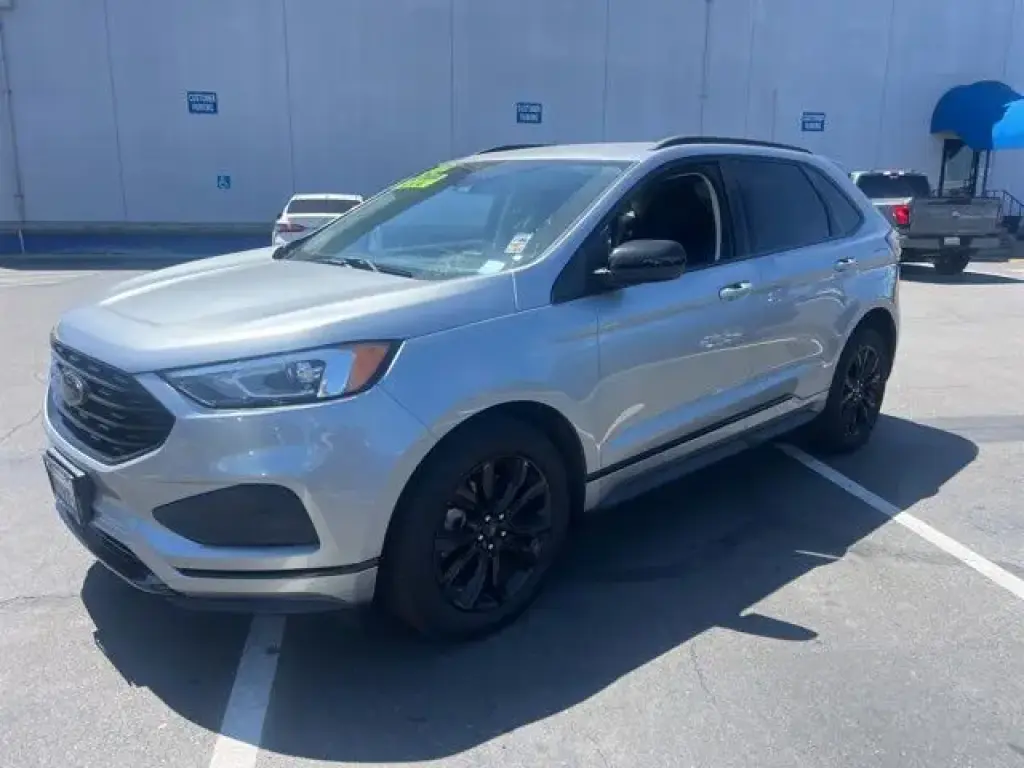 Ford Edge 2022 AWD SE 4dr Crossover