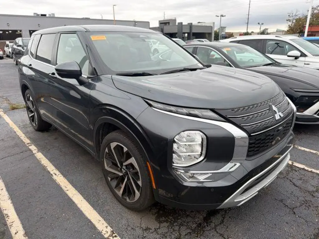Mitsubishi Outlander 2024 SE 4p SUV
