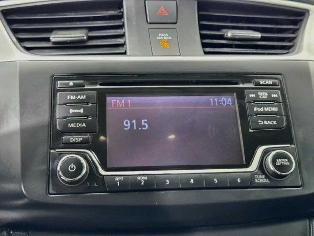Nissan Sentra 2018 S 4p Sed 6M