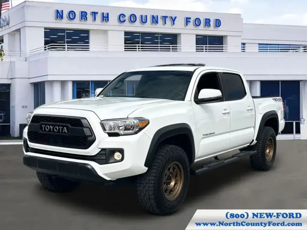 Toyota Tacoma 2016 4x4 SR V6 4dr Double Cab 5.0 ft SB