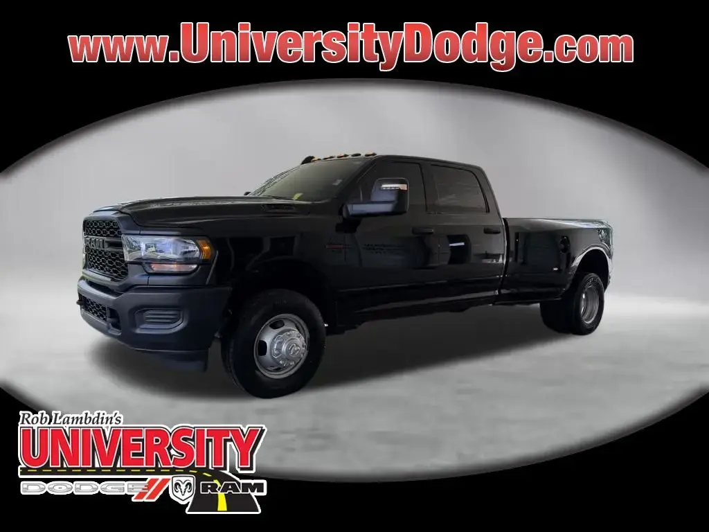 Ram 3500 2023 4x4 Tradesman 4dr Crew Cab 8 ft. LB DRW Pickup