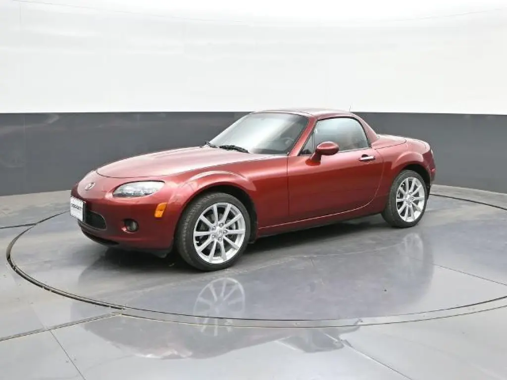 Mazda MX-5 Miata 2008 Grand Touring 2desc Convertible w/Power Hard Top (2L I4 6M)