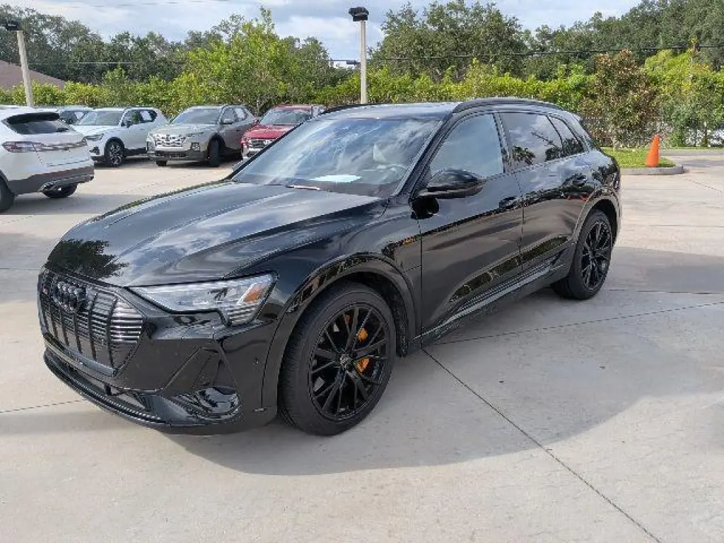 Audi e-tron 2023 AWD quattro Chronos 4p SUV