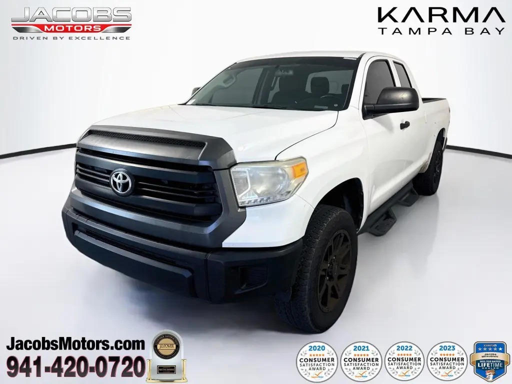 Toyota Tundra 2016 4x2 SR5 Cabina Doble Pickup SB (5.7L V8 FFV)