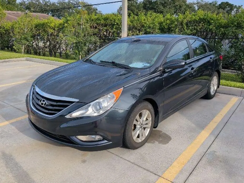 Hyundai SONATA 2013 GLS 4p Sedan