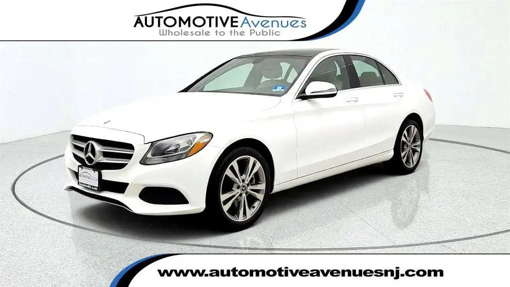 Mercedes-Benz Clase C 2018 tracción integral C 300 4MATIC 4dr Sedán