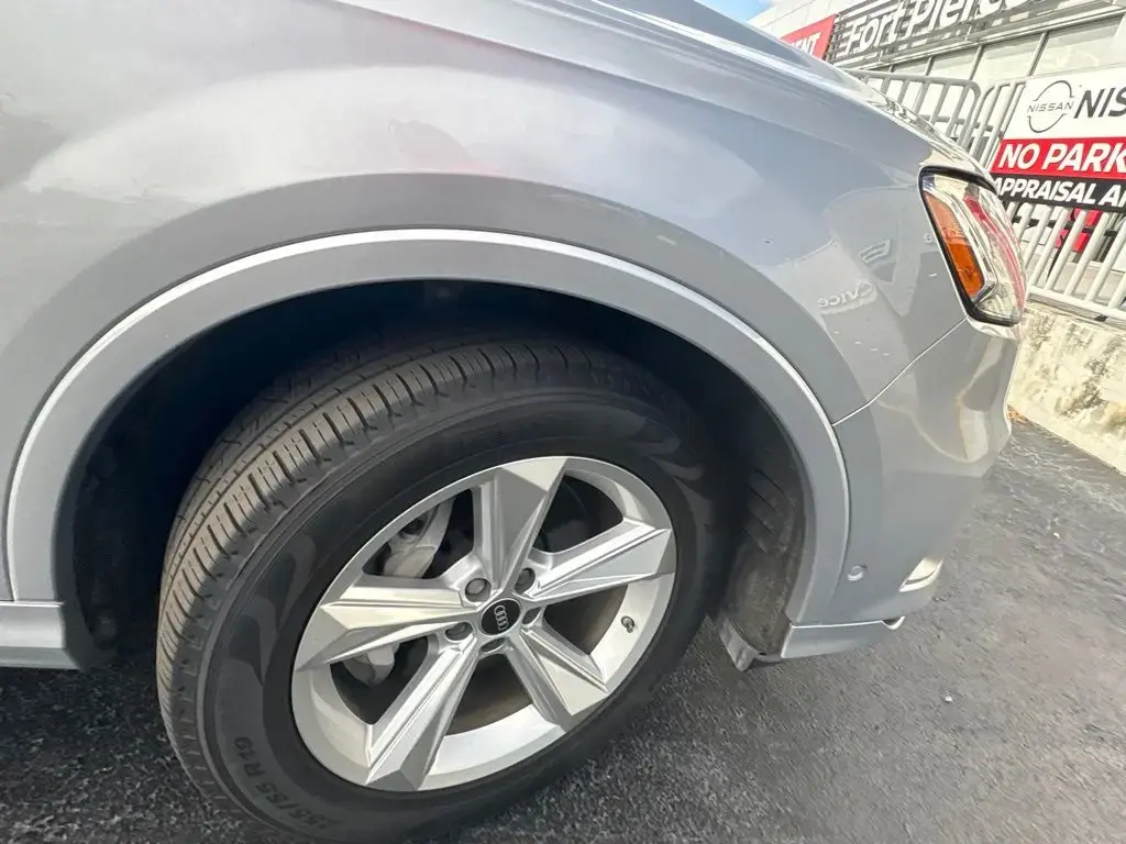 Audi Q7 2022 AWD quattro Premium 55 TFSI 4dr SUV