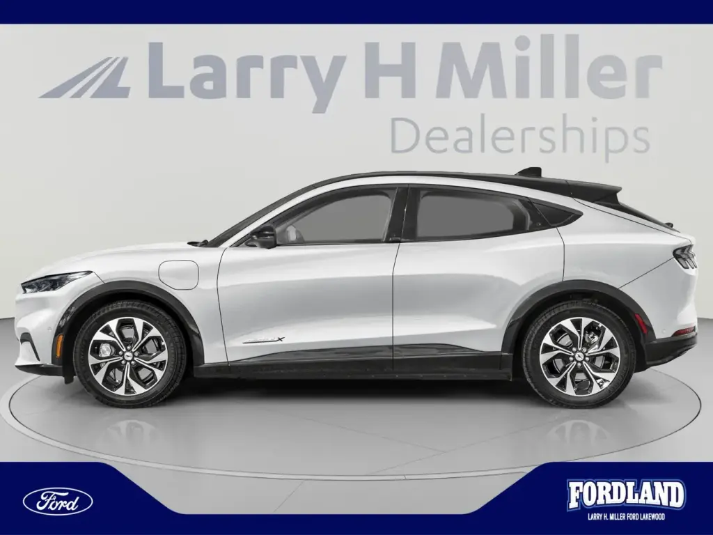 Ford Mustang Mach-E 2023 AWD Premium SUV de 4 puertas