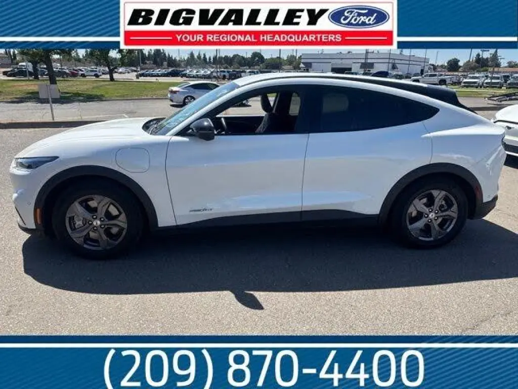 Ford Mustang Mach-E 2023 Select 4dr SUV