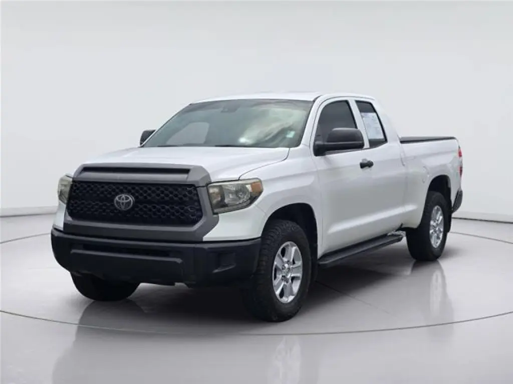 Toyota Tundra 2018 4x2 SR 4 puertas doble cabina pickup doble caja (4.6L V8)