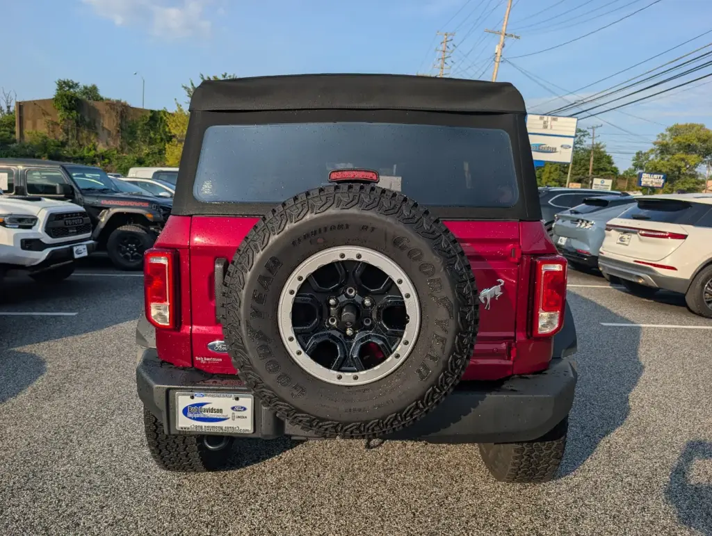 Ford Bronco 2025 4x4 Base 4dr SUV