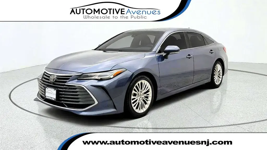 Toyota Avalon 2019 XLE 4dr Sedán