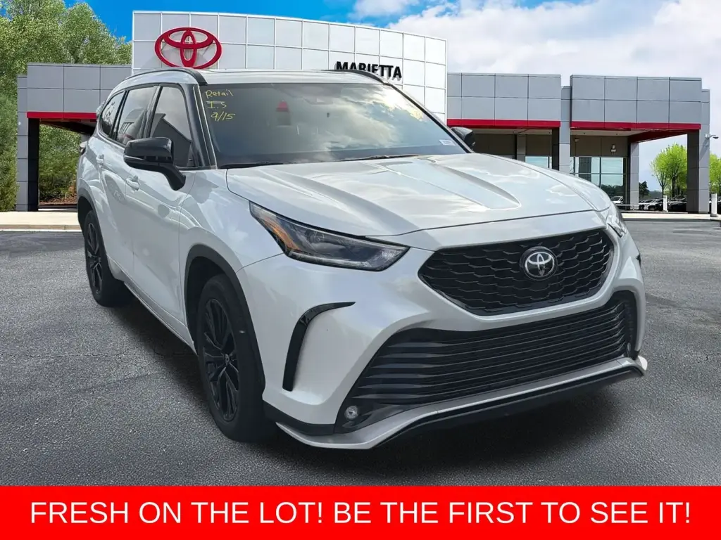Toyota Highlander 2023 L 4 SUV