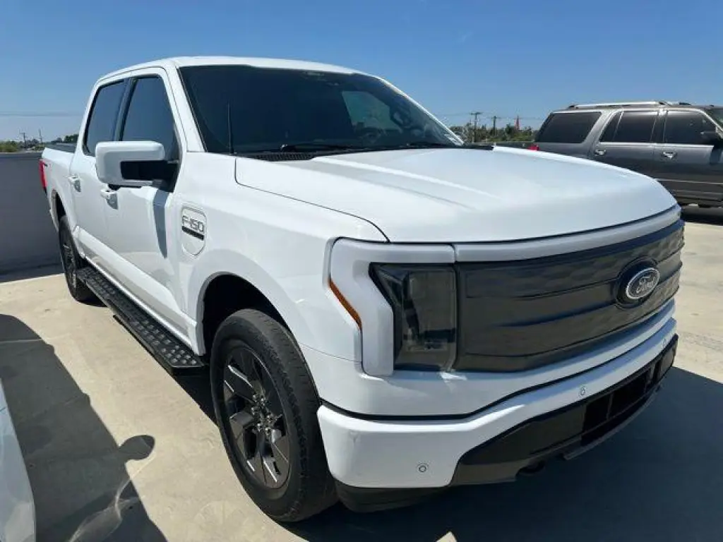 Ford F-150 Lightning 2022 AWD Lariat 4dr SuperCrew 5.5 ft. SB