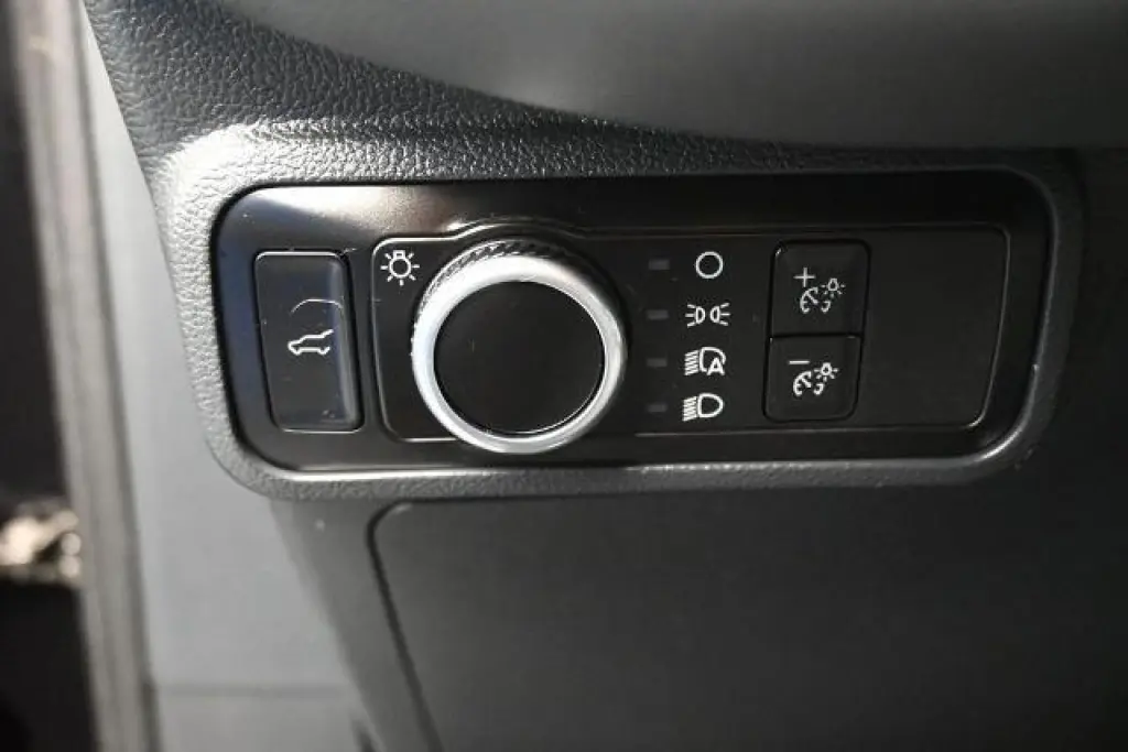 Ford Explorer 2025 AWD Active 4 puertas SUV