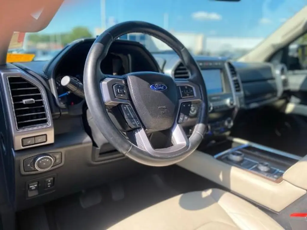 Ford Expedition 2021 4x4 Platinum 4p SUV