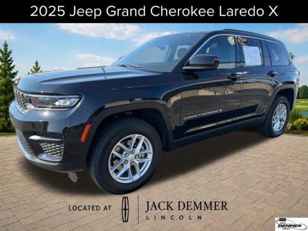 Jeep Grand Cherokee 2025 4x4 Laredo 4dr SUV