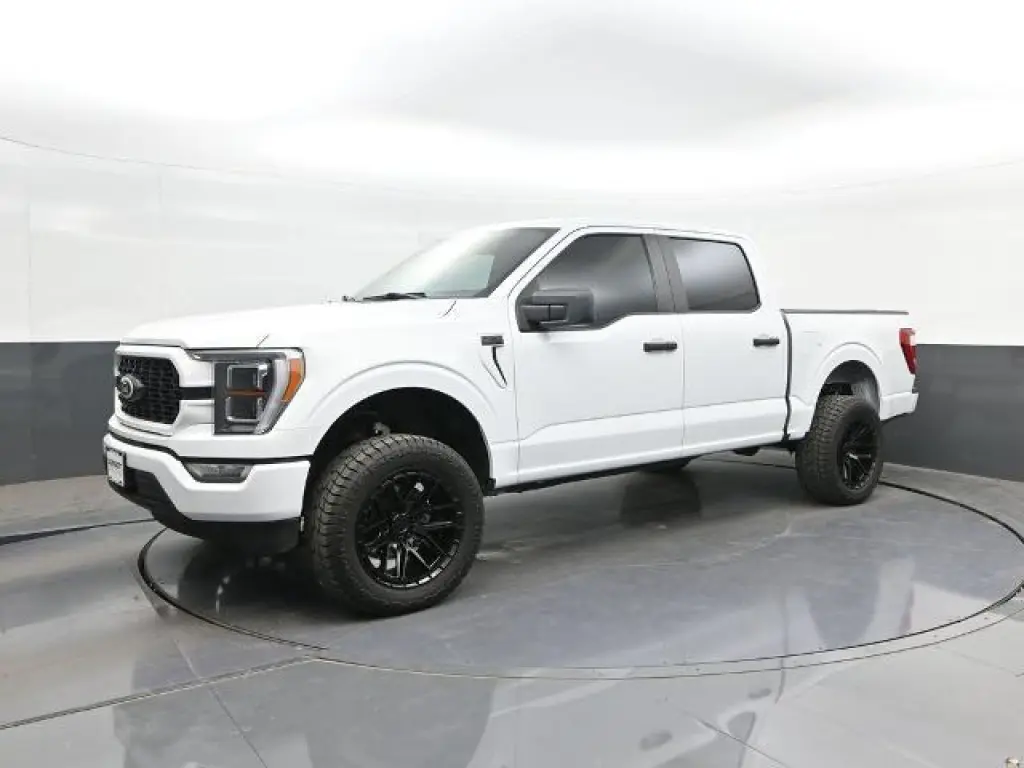 Ford F-150 2022 4x2 XL 4dr SuperCrew 5.5 ft. SB