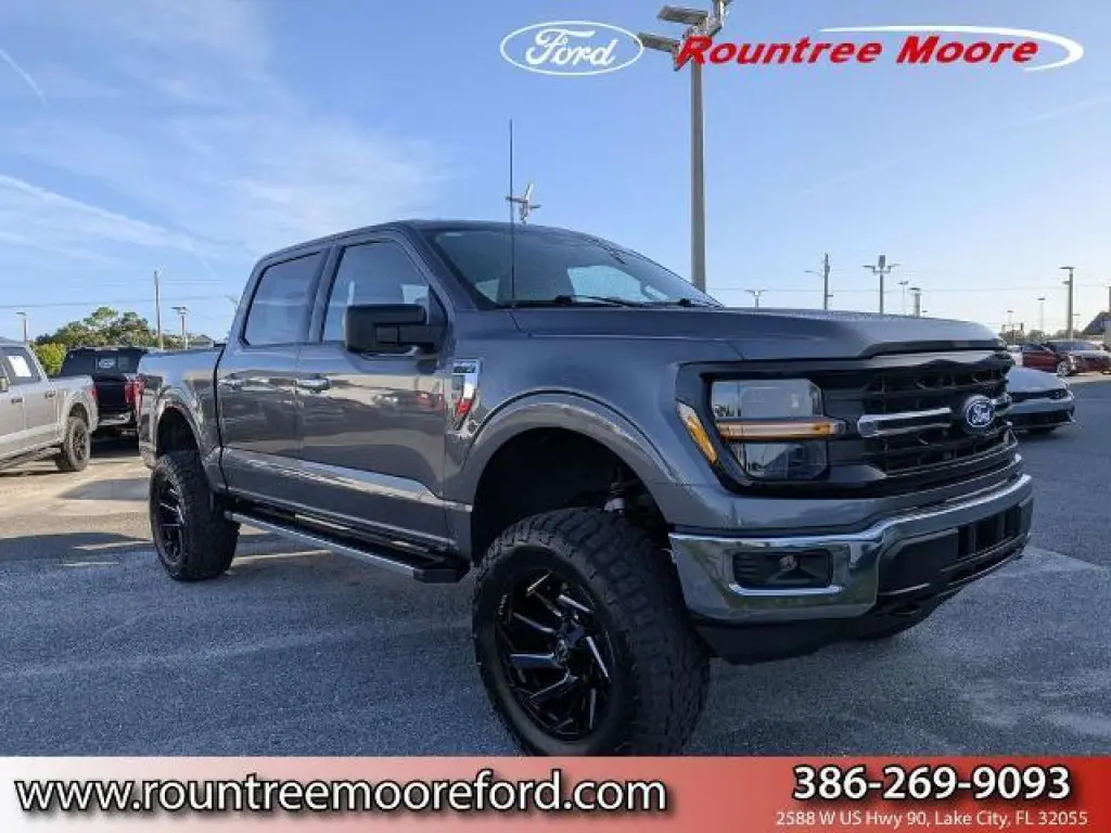Ford F-150 2025 4x4 XLT 4dr SuperCrew 5.5 ft. SB