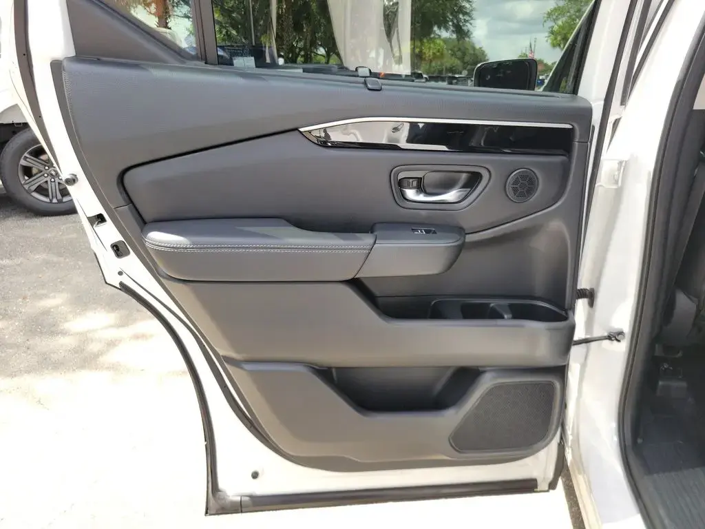 Honda Pilot 2023 EX-L 4 SUV con Sillas Capitán Traseras
