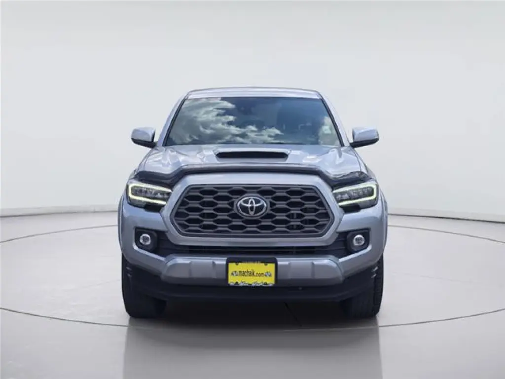 Toyota Tacoma 2023 4x2 TRD Sport 4puertas Doble Cabina 5.0 ft SB