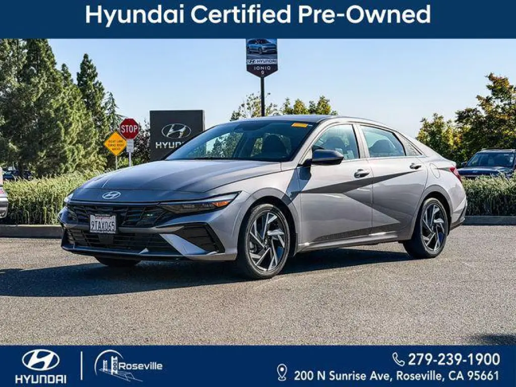 Hyundai ELANTRA 2025 SEL Convenience Sedán de 4 puertas
