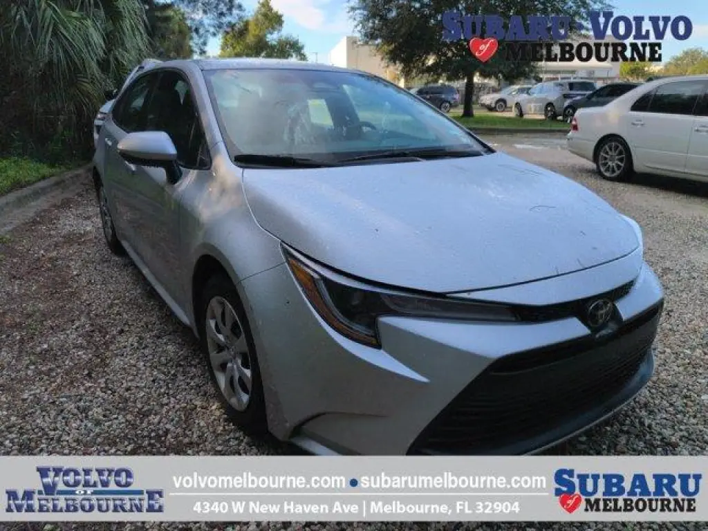 Toyota Corolla 2024 LE 4dr Sedán
