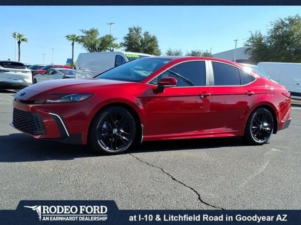 Toyota Camry 2026 SE 4dr Sedan