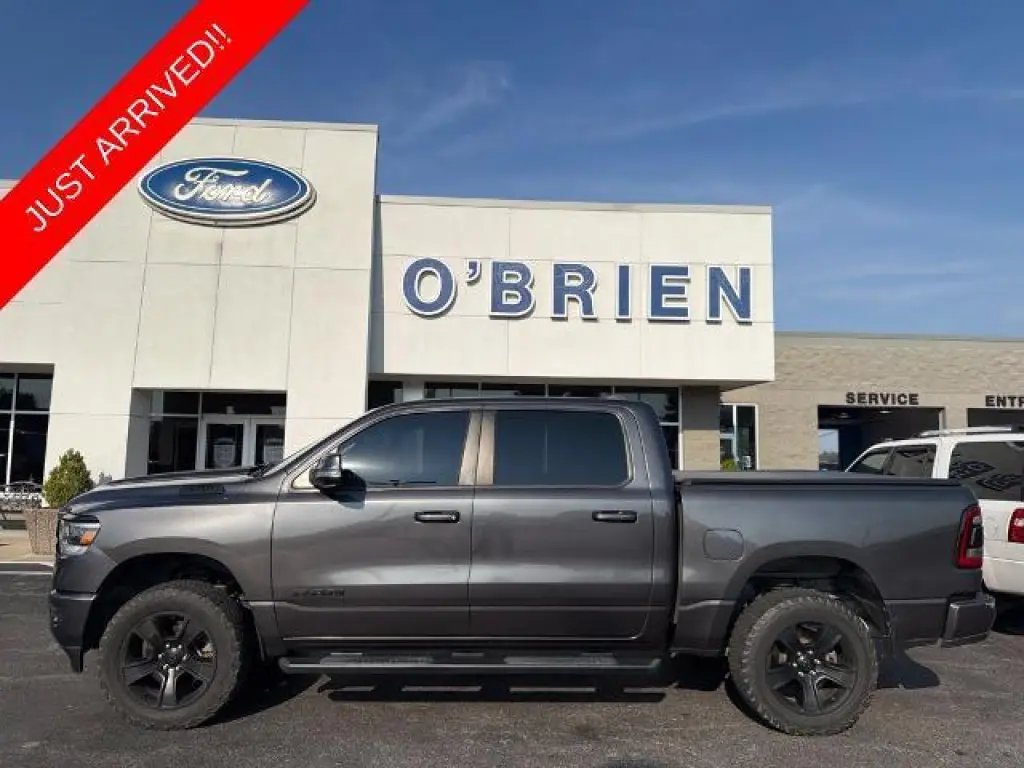Ram 1500 2020 4x4 Big Horn 4p Puerta Cabina Tripulacion 5.6 ft. SB Camioneta