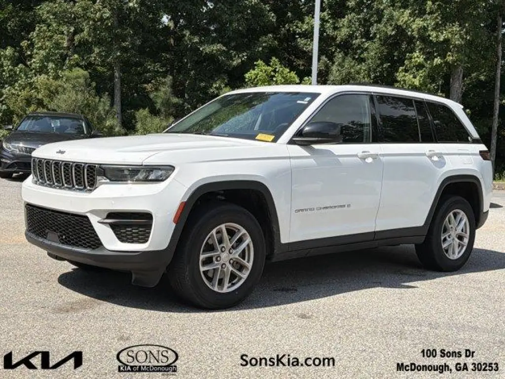 Jeep Grand Cherokee 2024 4x2 Laredo A 4dr SUV