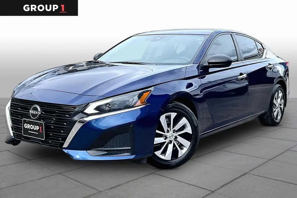 Nissan Altima 2024 2.5 S 4dr Sedán