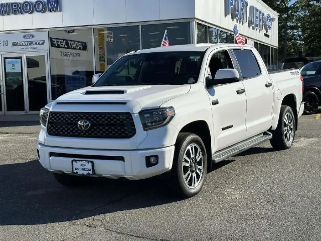 Toyota Tundra 2019 4x4 SR5 4puertas CrewMax Cab Pickup SB (5.7L V8)
