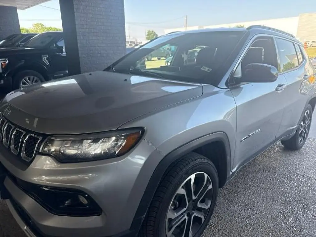 Jeep Compass 2023 4x4 High Altitude 4dr SUV