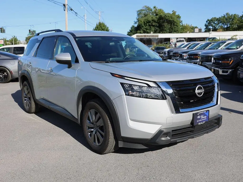 Nissan Pathfinder 2025 AWD SV SUV de 4 puertas